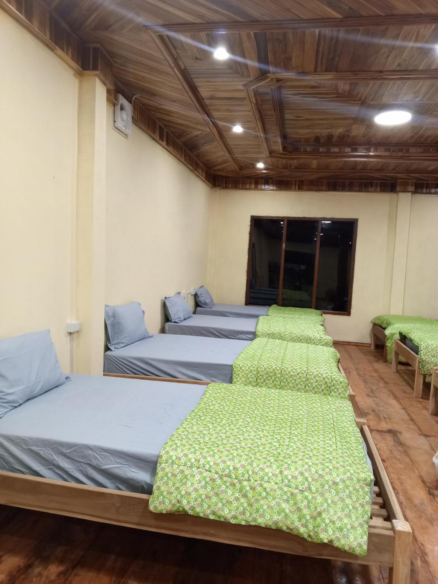 Campingsite Swimming Pool Ban Nongkham Екстериор снимка