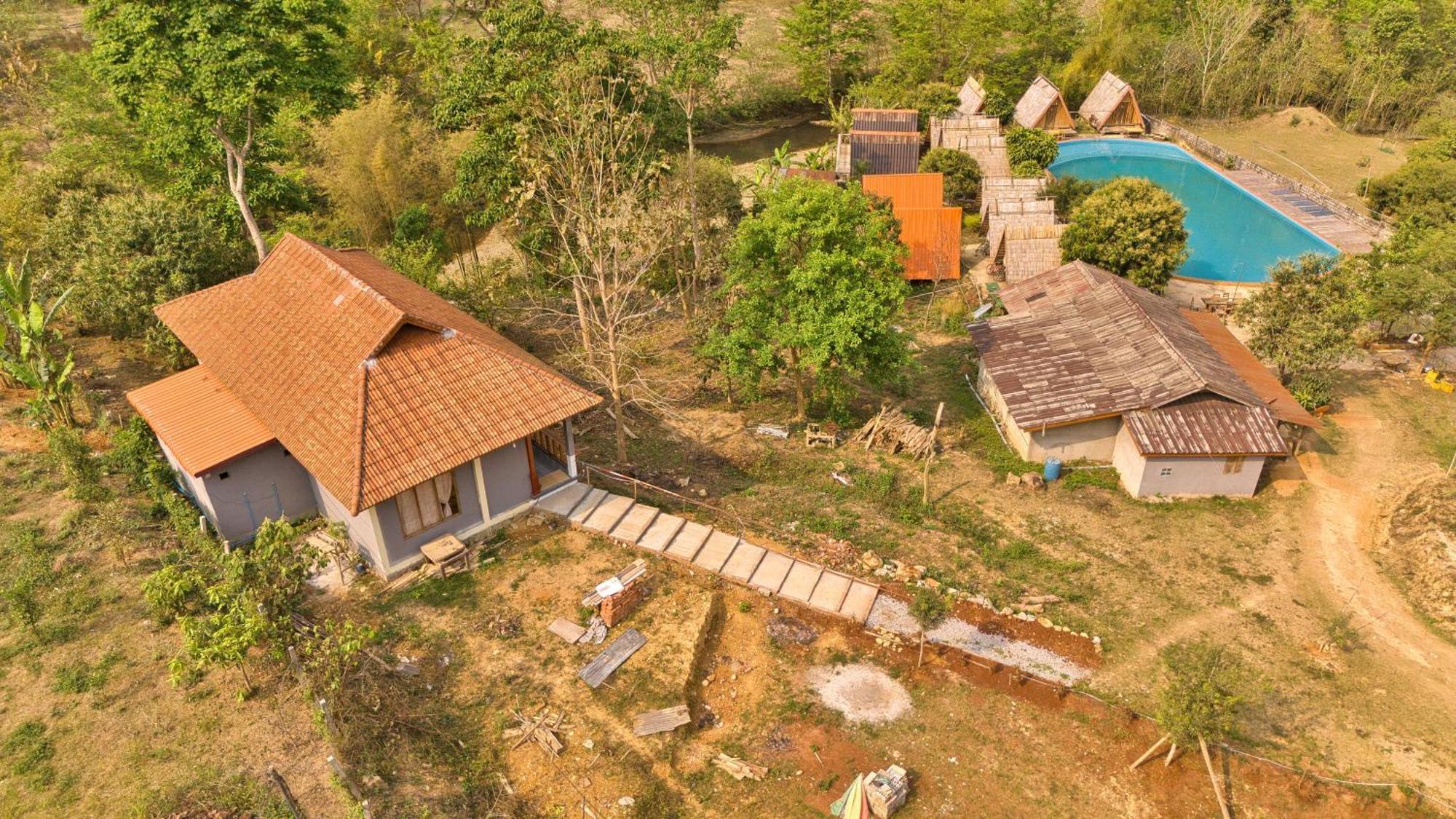 Campingsite Swimming Pool Ban Nongkham Екстериор снимка